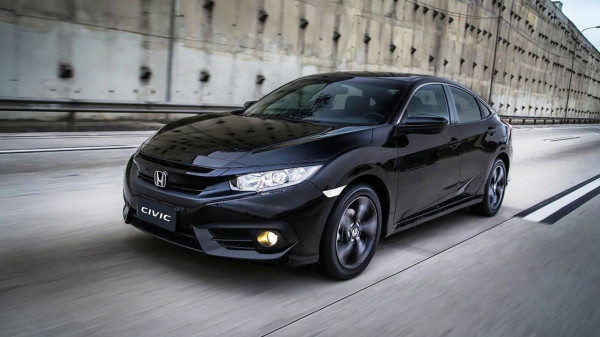 Honda Civic lidera ranking dos carros usados mais buscados na